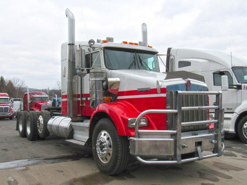 KENWORTH TRACTORS SEMIS FOR SALE